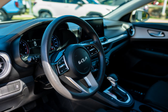 Used 2024 Kia Forte LXS FWD image 30