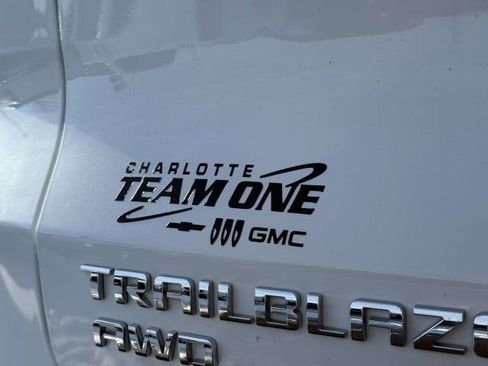 Used 2025 Chevrolet TrailBlazer LT image 30