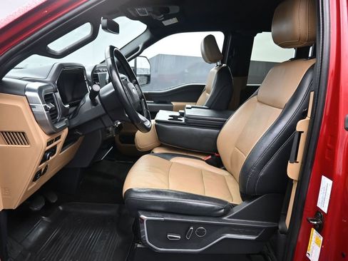 Used 2021 Ford F150 Lariat w/ Trailer Tow Package image 11