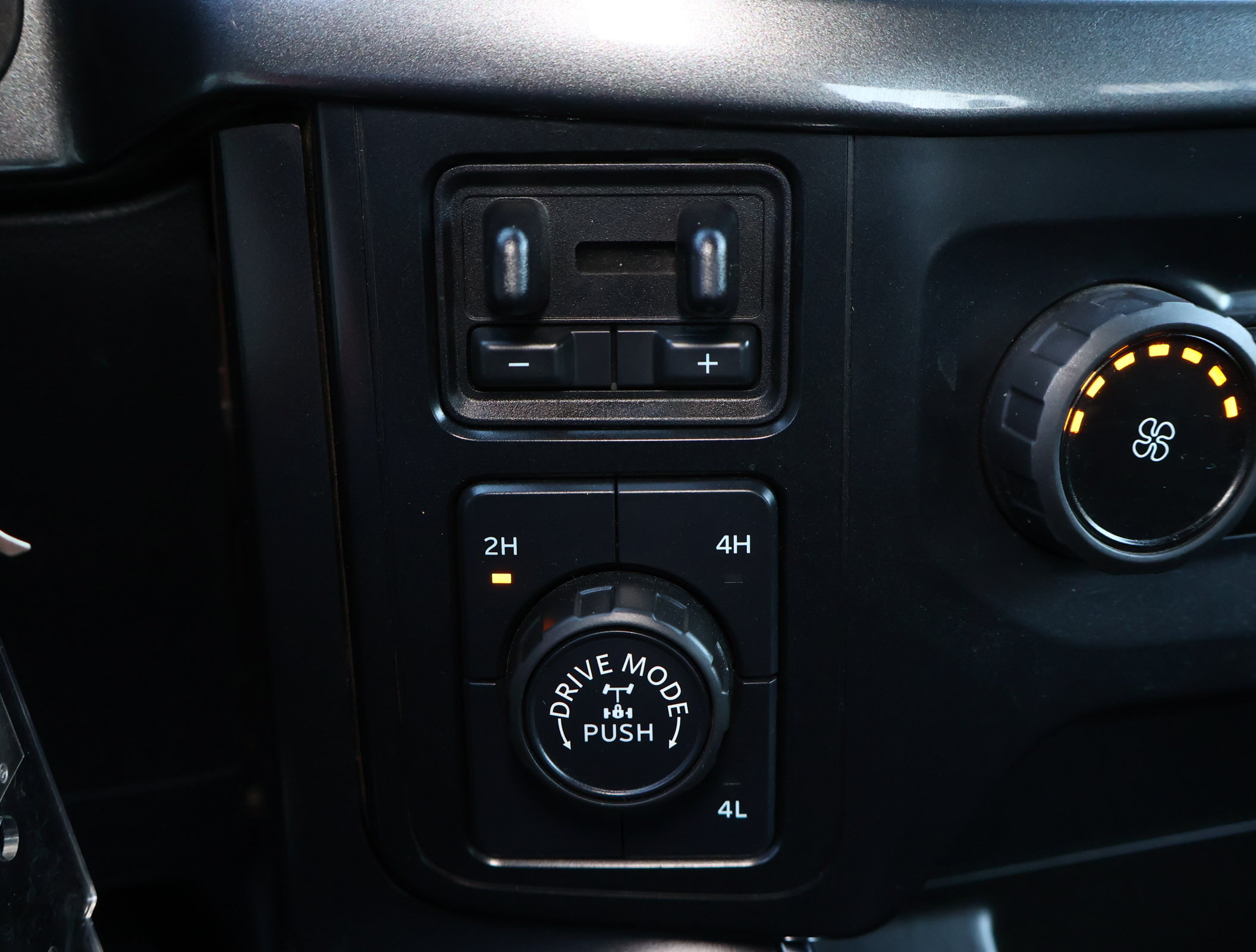 Used 2023 Ford F150 XL w/ STX Appearance Package AWD/4WD image 17