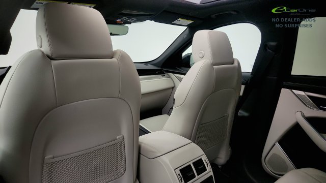 Used 2025 Jaguar F-PACE R-Dynamic S AWD/4WD image 45