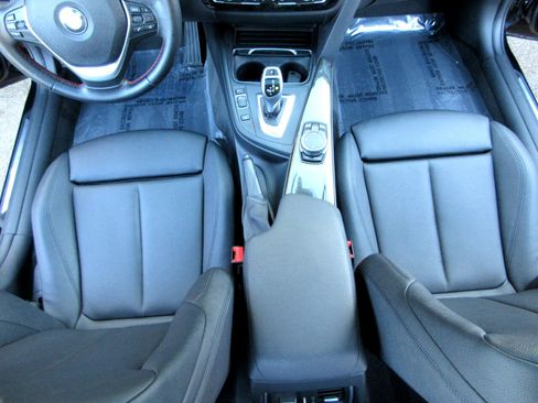 Used 2017 BMW 330i Sedan image 17