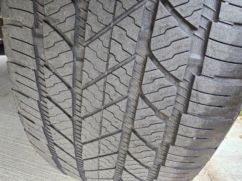 Used 2015 Chevrolet Suburban LT image 49