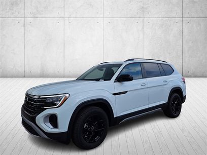 New 2025 Volkswagen Atlas Peak Edition SE