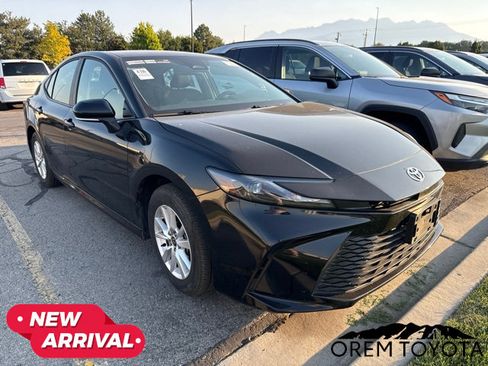 Used 2025 Toyota Camry LE w/ Convenience Package AWD/4WD image 1