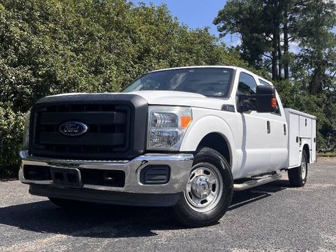 Used 2016 Ford F250 XL w/ Power Equipment Group RWD image 1