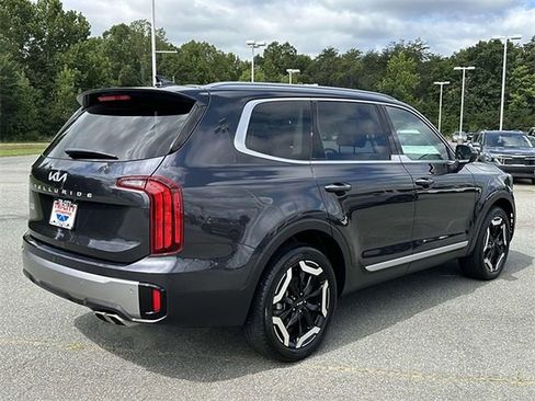 Used 2025 Kia Telluride S image 7