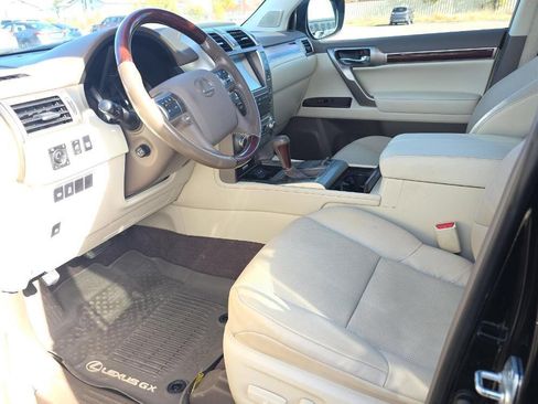 Used 2018 Lexus GX 460 Premium image 3