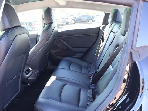 Used 2021 Tesla Model 3 Long Range image 38