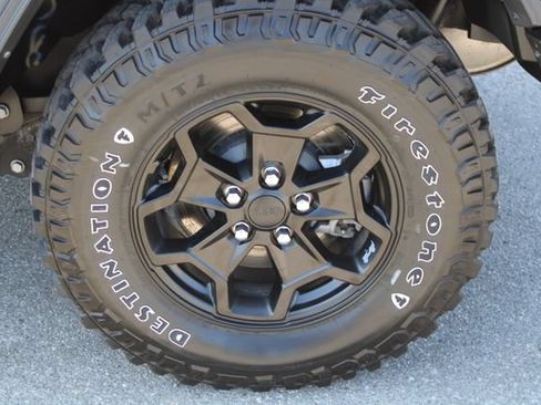 Used 2023 Jeep Wrangler Unlimited w/ Cold Weather Group AWD/4WD image 12
