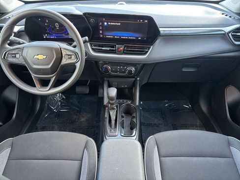 Used 2025 Chevrolet TrailBlazer LT image 29