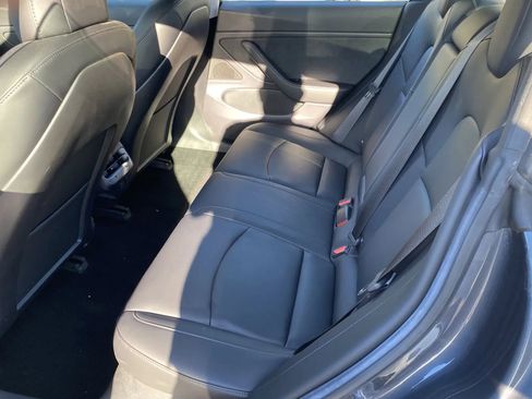 Used 2017 Tesla Model 3 Long Range image 9