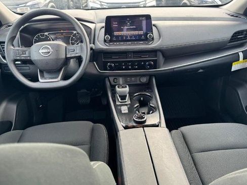 Certified 2025 Nissan Rogue S AWD/4WD image 11