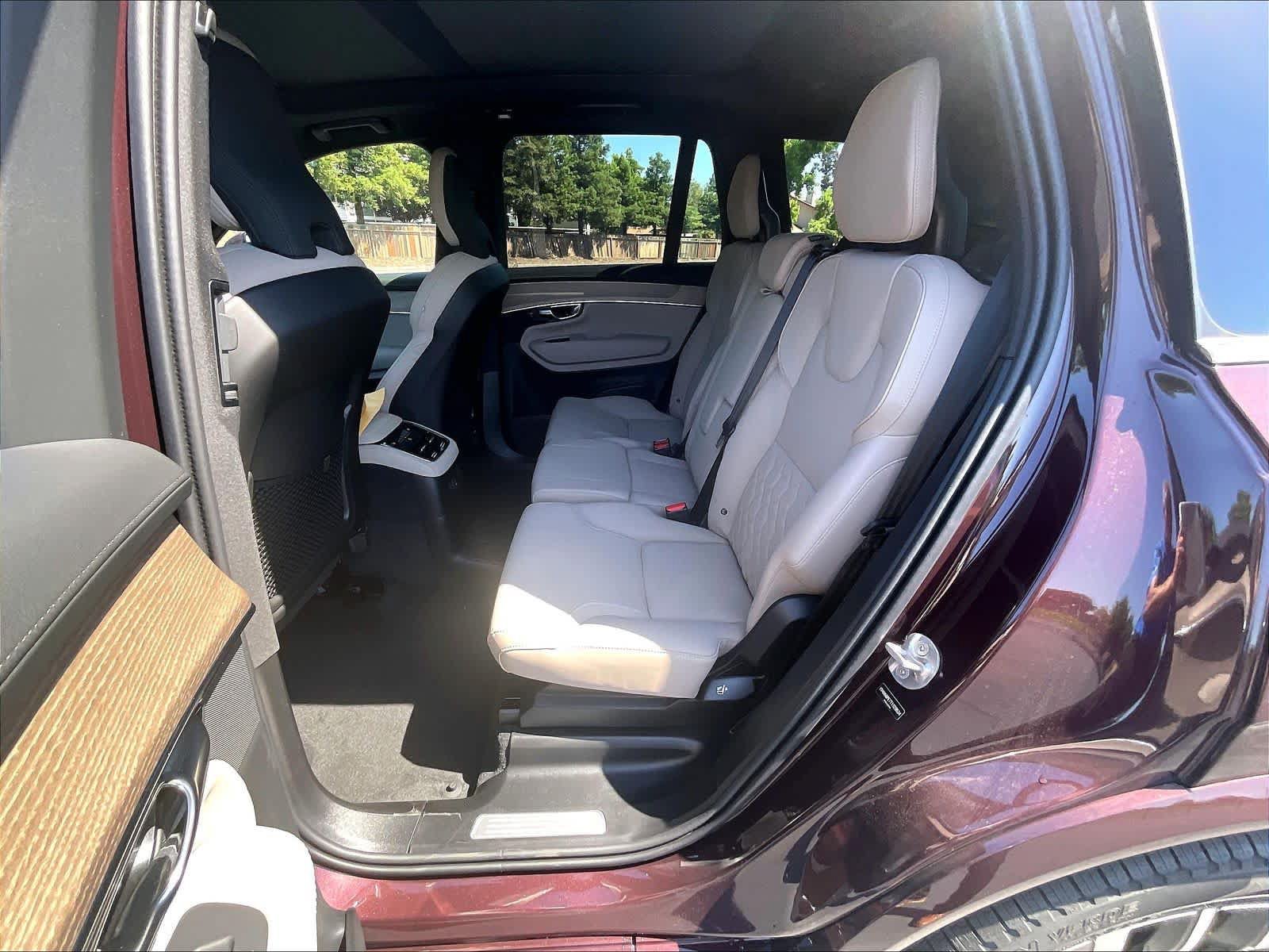 New 2026 Volvo XC90 T8 Plus w/ Protection Package AWD/4WD image 12