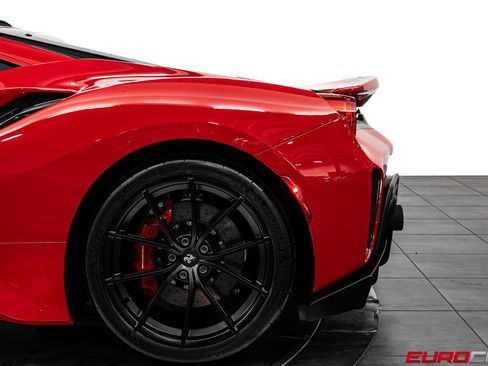 Used 2019 Ferrari 488 Pista Coupe RWD image 20