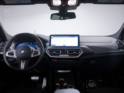 Used 2025 BMW X4 xDrive30i w/ Premium Package image 10