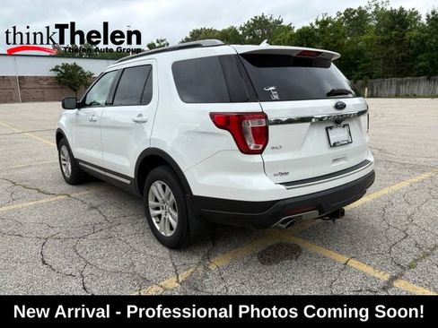 Used 2018 Ford Explorer XLT w/ Equipment Group 202A AWD/4WD image 3