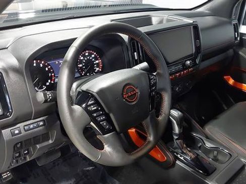 Used 2025 Nissan Frontier PRO-4X AWD/4WD image 21