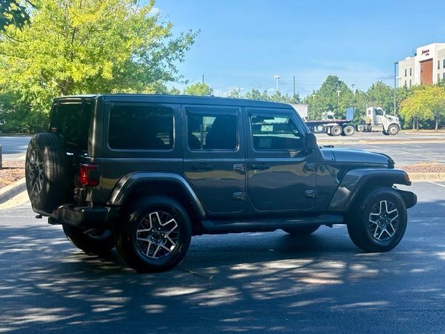 Used 2025 Jeep Wrangler Unlimited Sahara AWD/4WD image 7