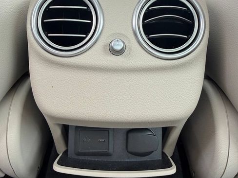 Used 2023 Mercedes-Benz E 350 4MATIC Sedan image 14