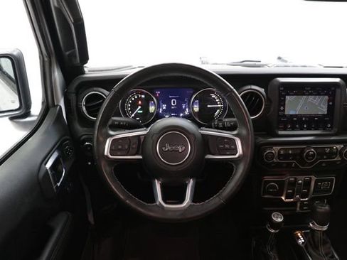 Used 2023 Jeep Wrangler Unlimited Sahara w/ Cold Weather Group AWD/4WD image 15