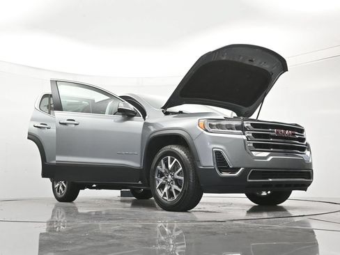 Used 2023 GMC Acadia SLE FWD image 50