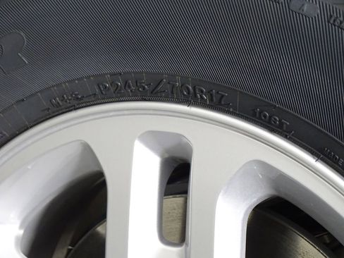 New 2025 Jeep Grand Cherokee Laredo image 32