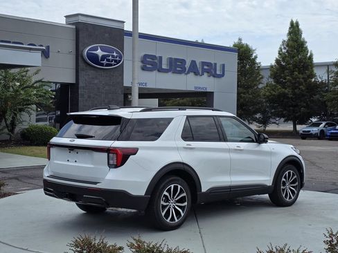Used 2026 Ford Explorer ST-Line RWD image 5