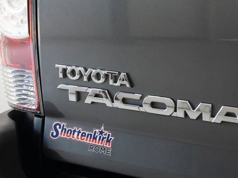 Used 2013 Toyota Tacoma 4x4 Double Cab w/ TRD Off-Road Pkg image 26