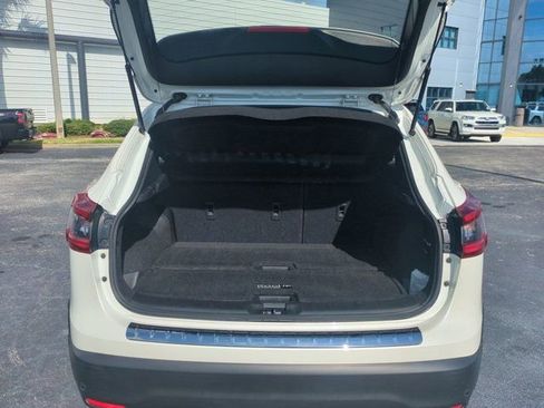 Used 2022 Nissan Rogue Sport SL w/ Premium Package FWD image 14