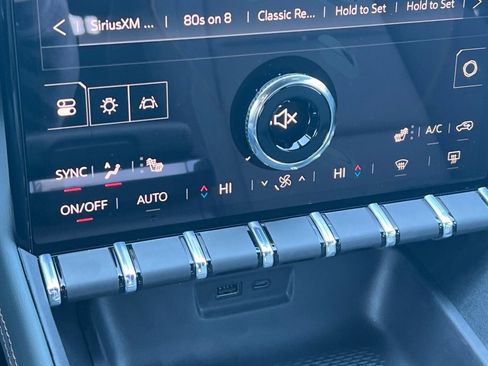 New 2026 GMC Terrain AT4 w/ Technology Package II image 18