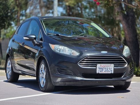 Used 2014 Ford Fiesta SE w/ Exterior Protection Package FWD image 46