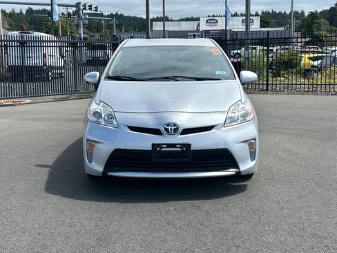 Used 2012 Toyota Prius Two FWD image 31