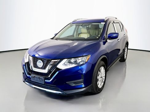 Used 2018 Nissan Rogue SV FWD image 4