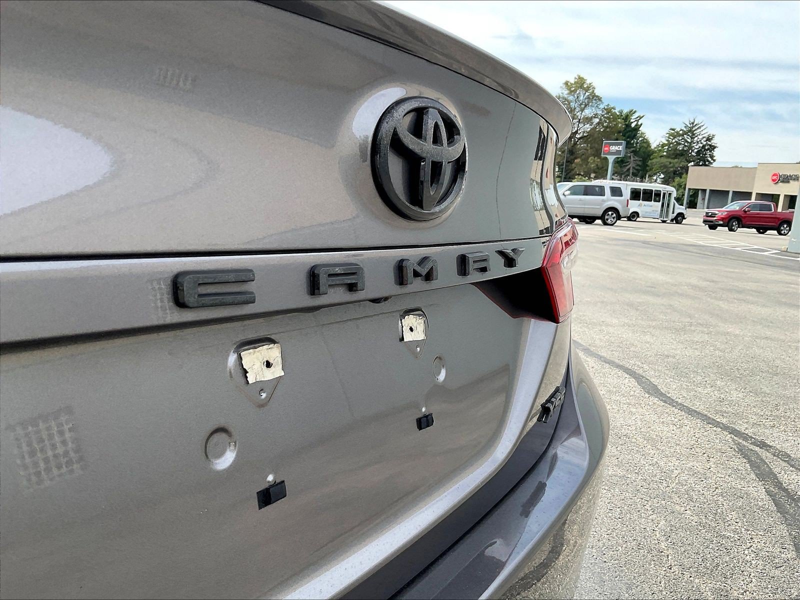 Used 2020 Toyota Camry XSE FWD image 24