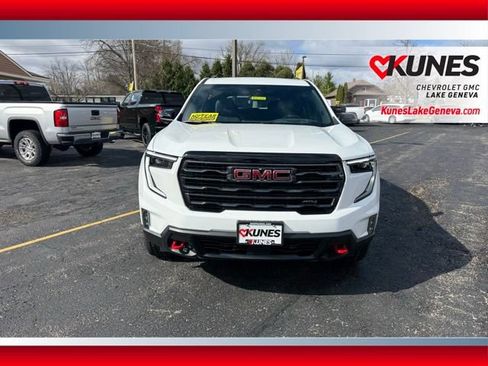 New 2026 GMC Acadia AT4 w/ Luxury Package AWD/4WD image 10