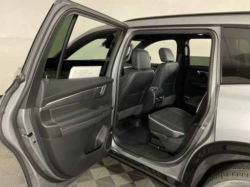 New 2026 Buick Enclave Sport Touring w/ Power Package FWD image 39
