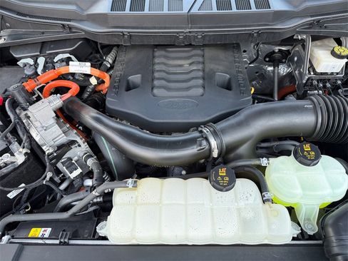 Used 2022 Ford F150 XLT w/ Equipment Group 302A High image 34