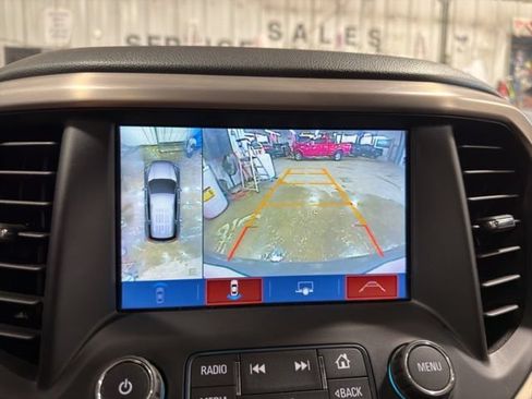 Used 2019 GMC Acadia Denali w/ Technology Package AWD/4WD image 10