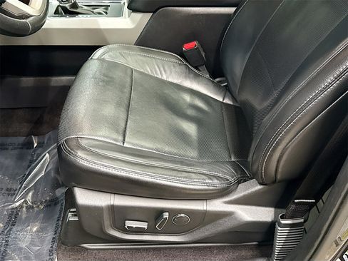 Used 2017 Ford F150 Lariat w/ Equipment Group 502A Luxury image 14