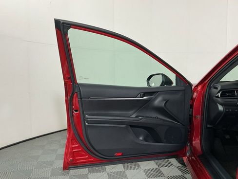 Used 2024 Toyota Camry LE FWD image 19