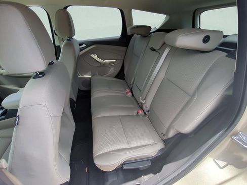 Used 2017 Ford Escape SE FWD image 9