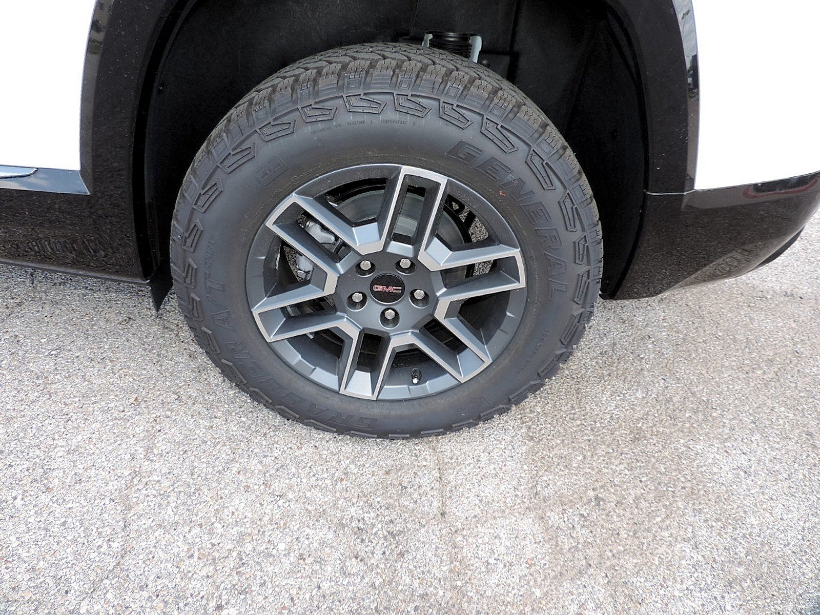 New 2026 GMC Terrain AT4 AWD/4WD image 9