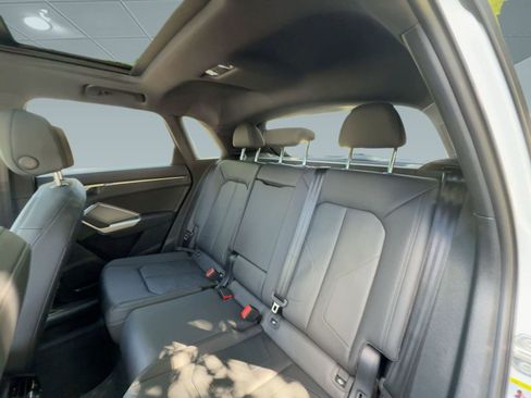 New 2025 Audi Q3 2.0T Premium image 26