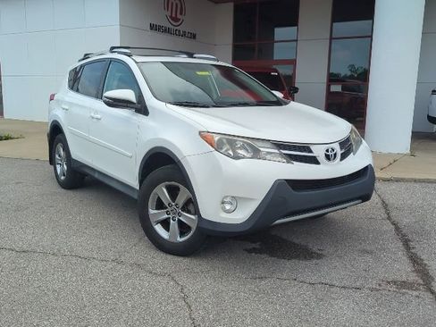 Used 2015 Toyota RAV4 XLE AWD/4WD image 3
