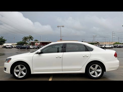 Used 2013 Volkswagen Passat 2.5 SE FWD image 8