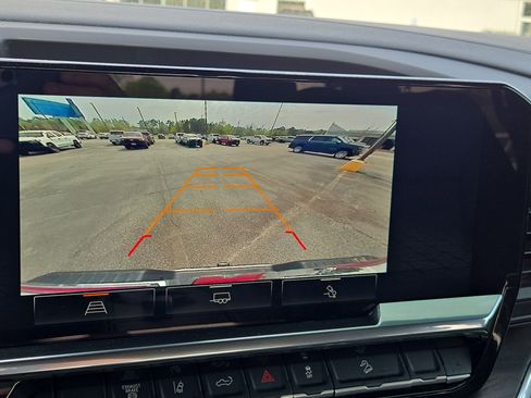 Used 2025 GMC Sierra 2500 SLT image 30