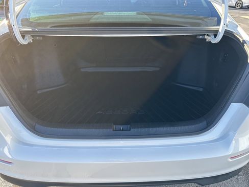 Used 2023 Honda Accord Sport image 29