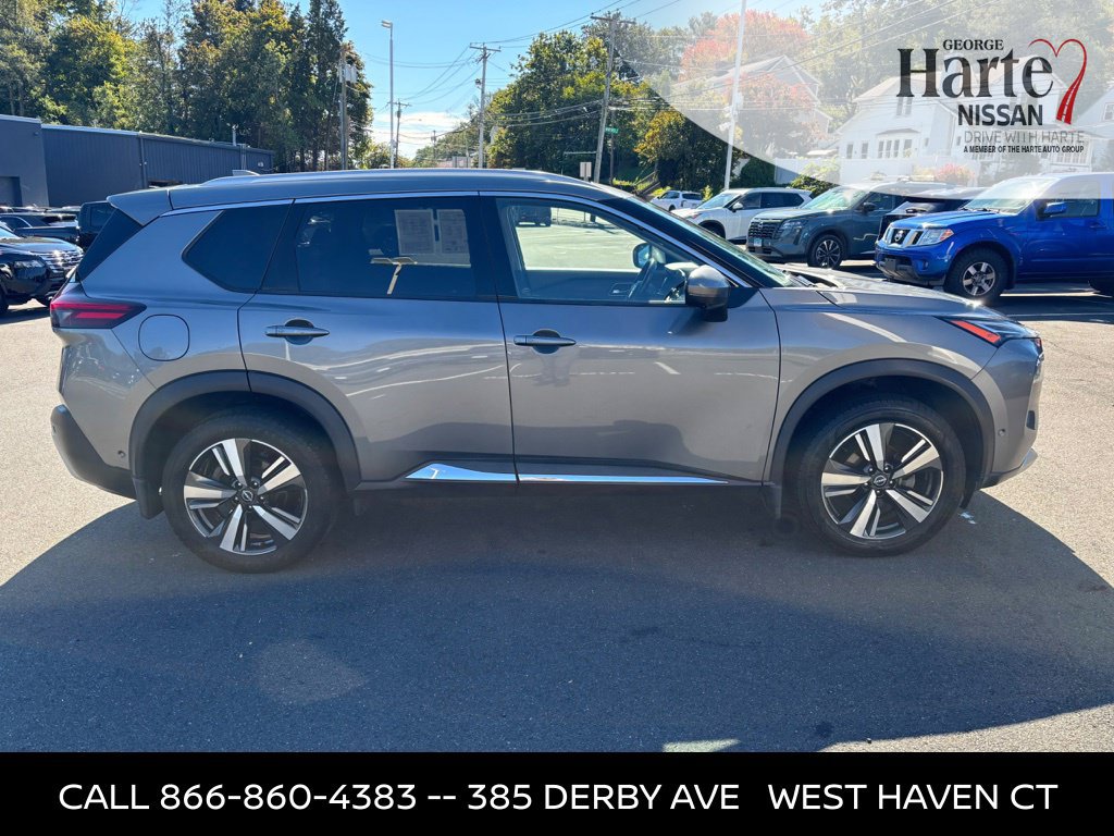 Certified 2022 Nissan Rogue Platinum w/ Head-Up Display Package AWD/4WD image 4