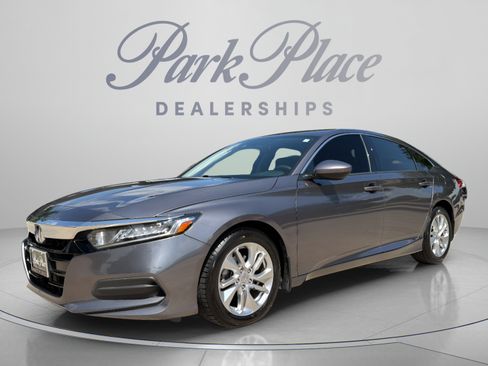 Used 2018 Honda Accord LX image 1